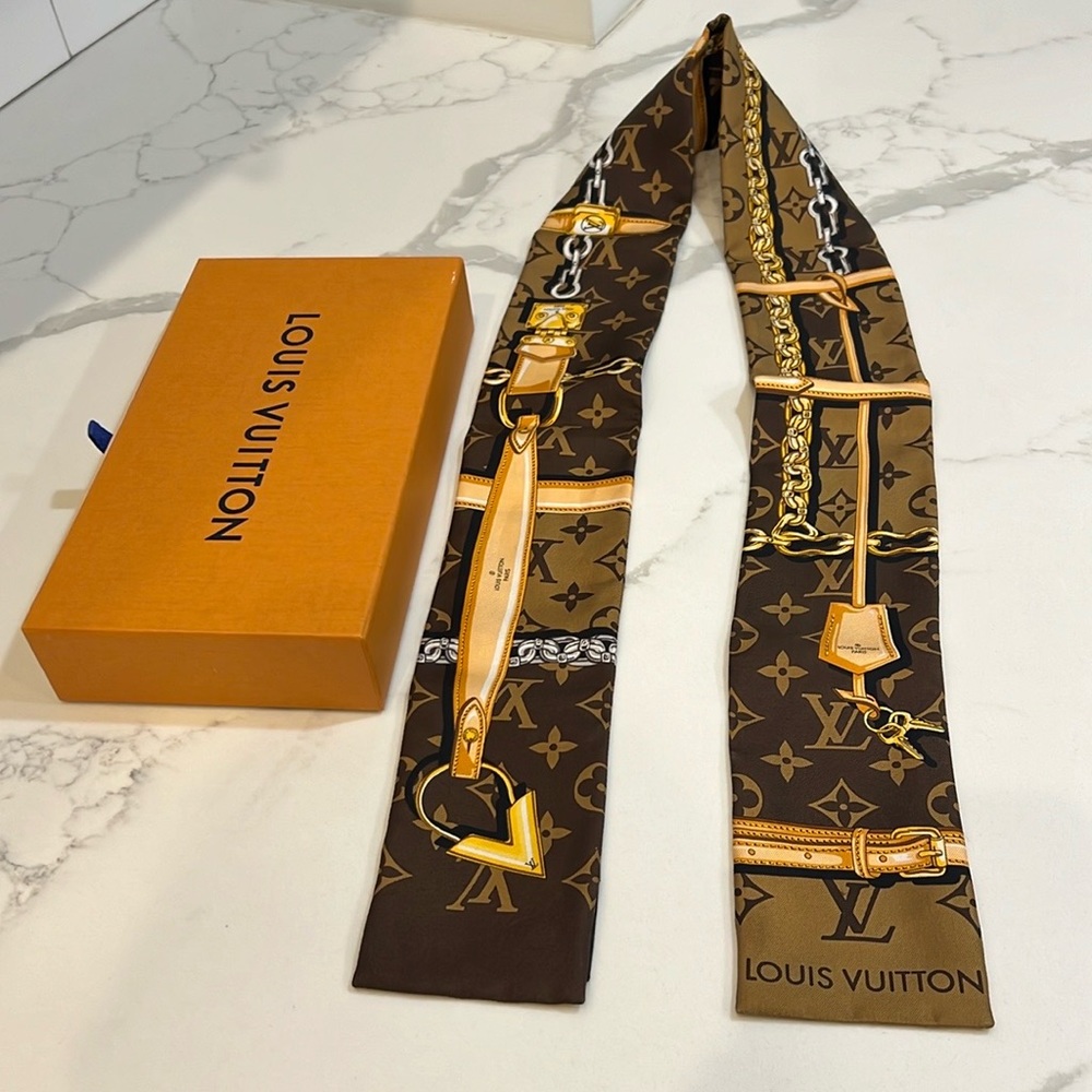 Louis Vuitton bandeau scarf
